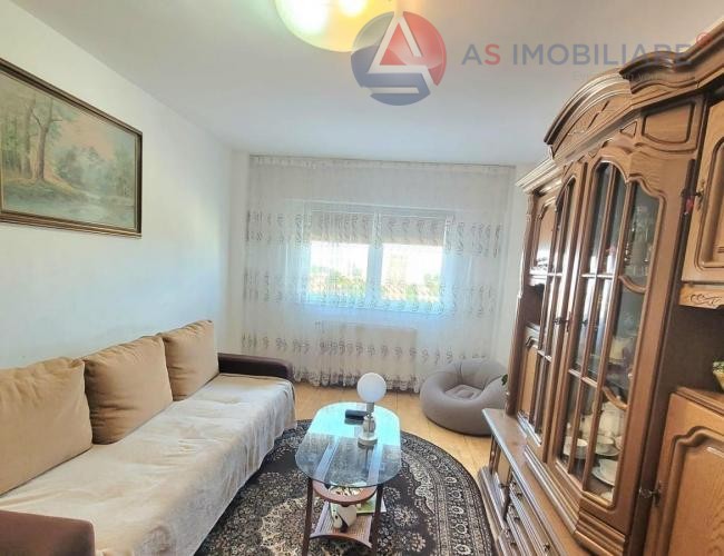 Oportunitate de investiție în cartierul Astra: Apartament luminos cu 3 camere, decomandat