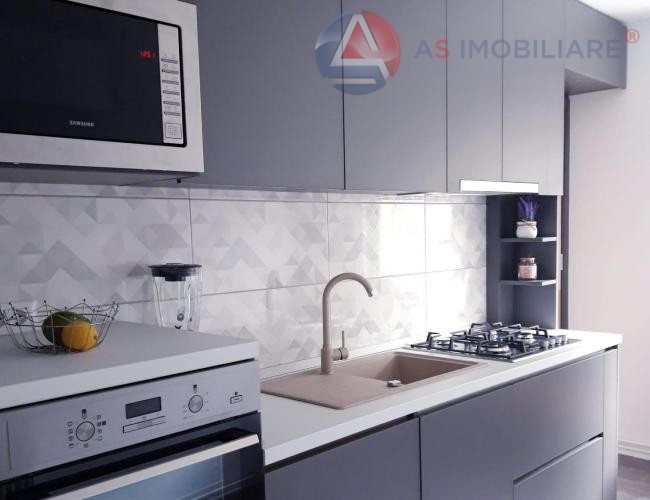 Apartament 2 camere, zona Centru Civic, Brasov