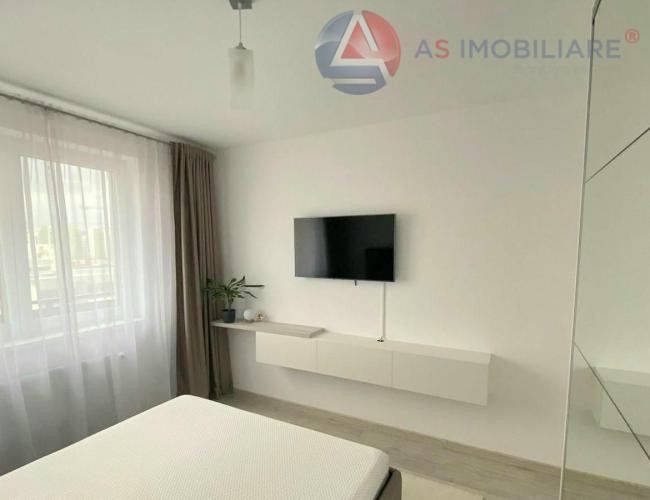 Apartament 2 camere zona Tractoru, Coresi