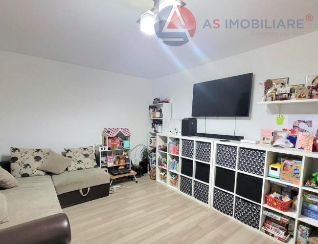Apartament modern cu 2 camere, parcare inclusă și încălzire în pardoseală – Zona Coresi