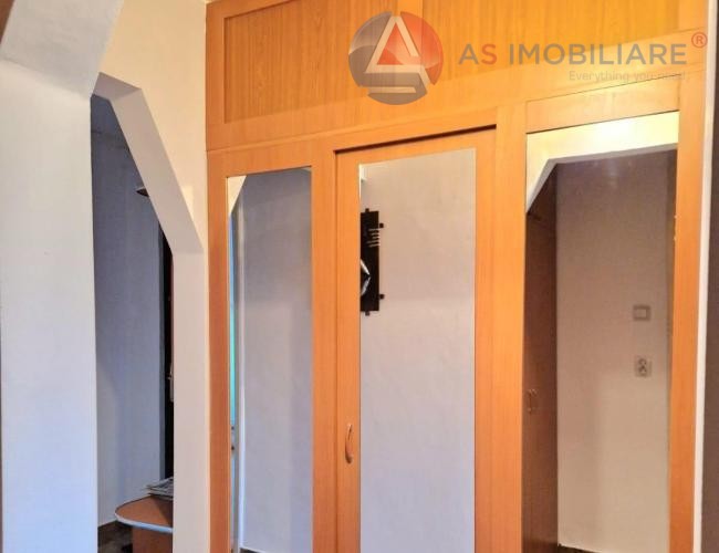 De închiriat: Apartament 3 camere modern și luminos – Zona Astra
