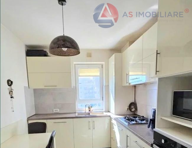 Apartament 3 camere Kasper Coresi, Brasov