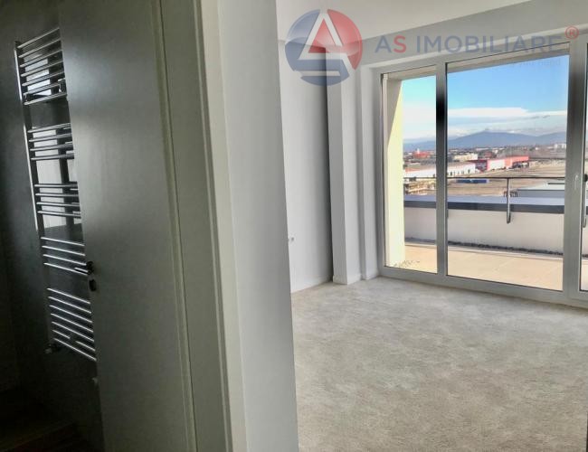 Penthouse la inaltime cu terasa de 169mp, Tractorul