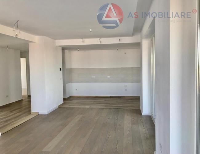 Penthouse la inaltime cu terasa de 169mp, Tractorul