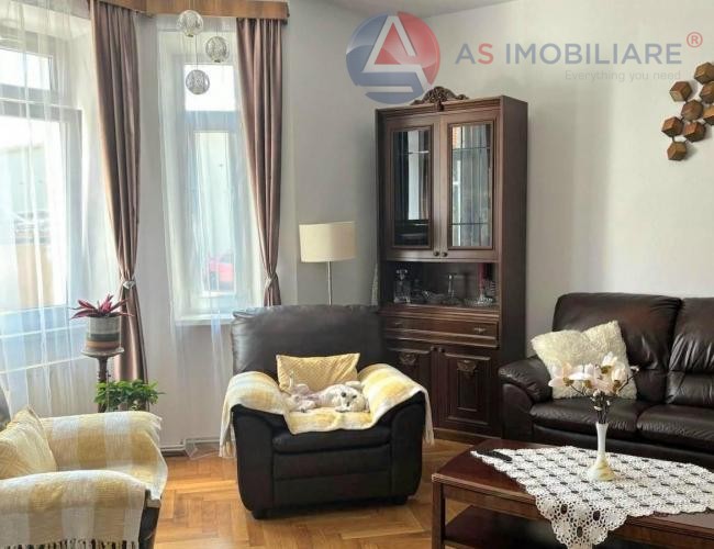 Oază de liniște în Zona Zero: Casă de Vis cu Vedere spre Tâmpa – Renovare Premium 2025