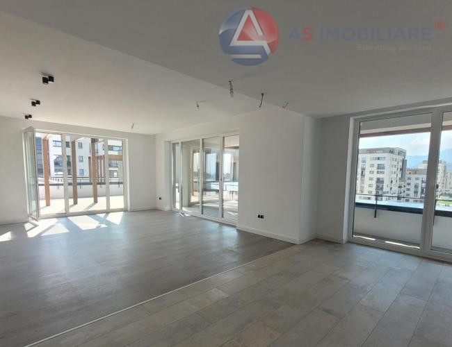 Penthouse 4 camere si terasa de 136mp- Coresi