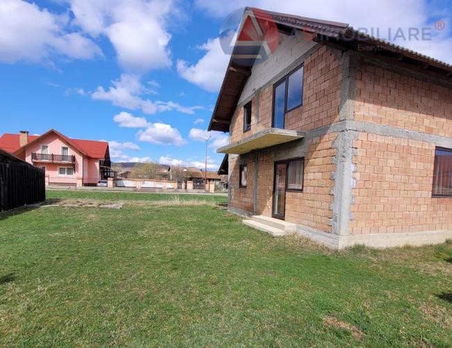 Casa intr-o zona linistita, Vulcan, Brasov