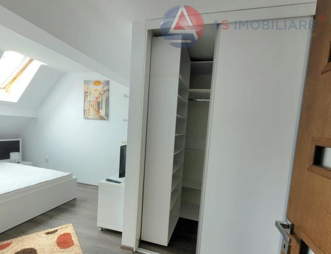 Apartament 3 camere, zona Coresi, Brasov