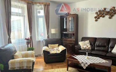 Oază de liniște în Zona Zero: Casă de Vis cu Vedere spre Tâmpa – Renovare Premium 2025
