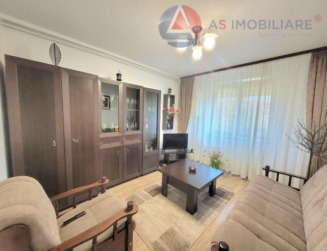Apartament 2 camere renovat, zona Bisericii Romane, Brasov