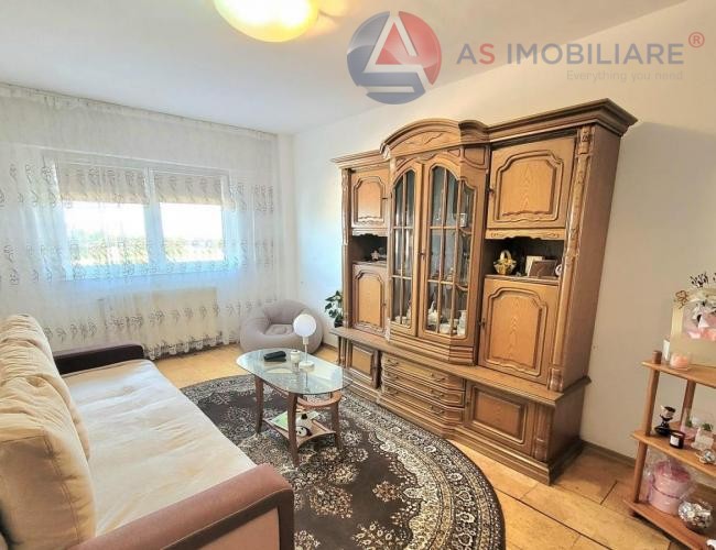 Oportunitate de investiție în cartierul Astra: Apartament luminos cu 3 camere, decomandat