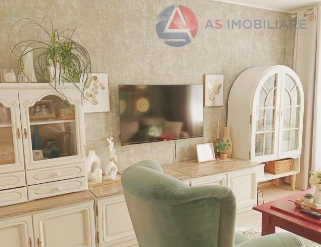 Apartament 2 camere sub mantia 