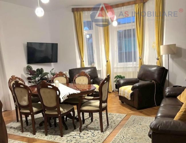 Oază de liniște în Zona Zero: Casă de Vis cu Vedere spre Tâmpa – Renovare Premium 2025