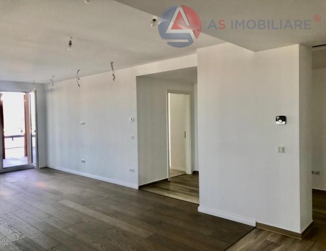 Penthouse la inaltime cu terasa de 169mp, Tractorul