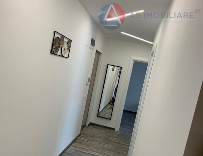Apartament 3 camere cu gradina proprie intr-un bloc nou, Avram Iancu, Brasov